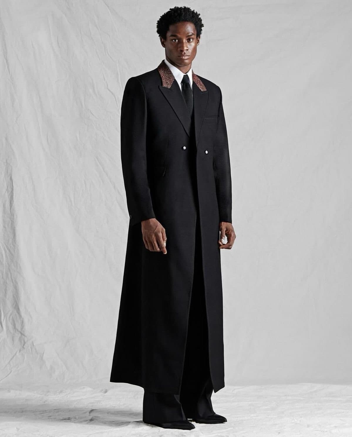 SUIT OF GRADUATES
